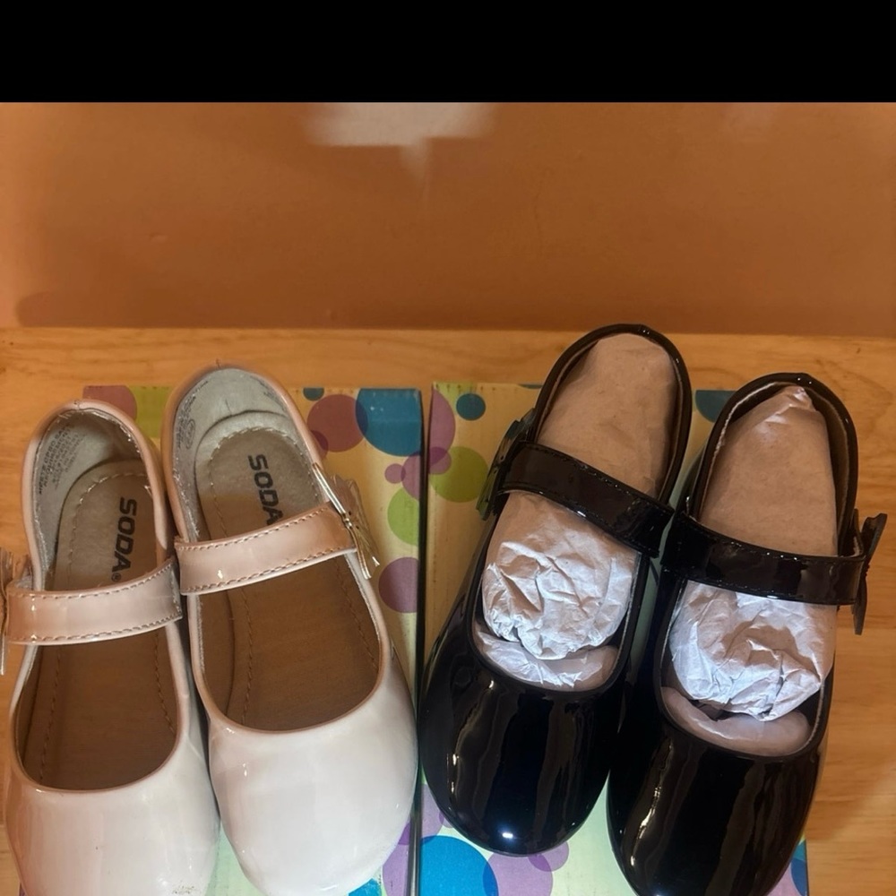 Girls ballet flats